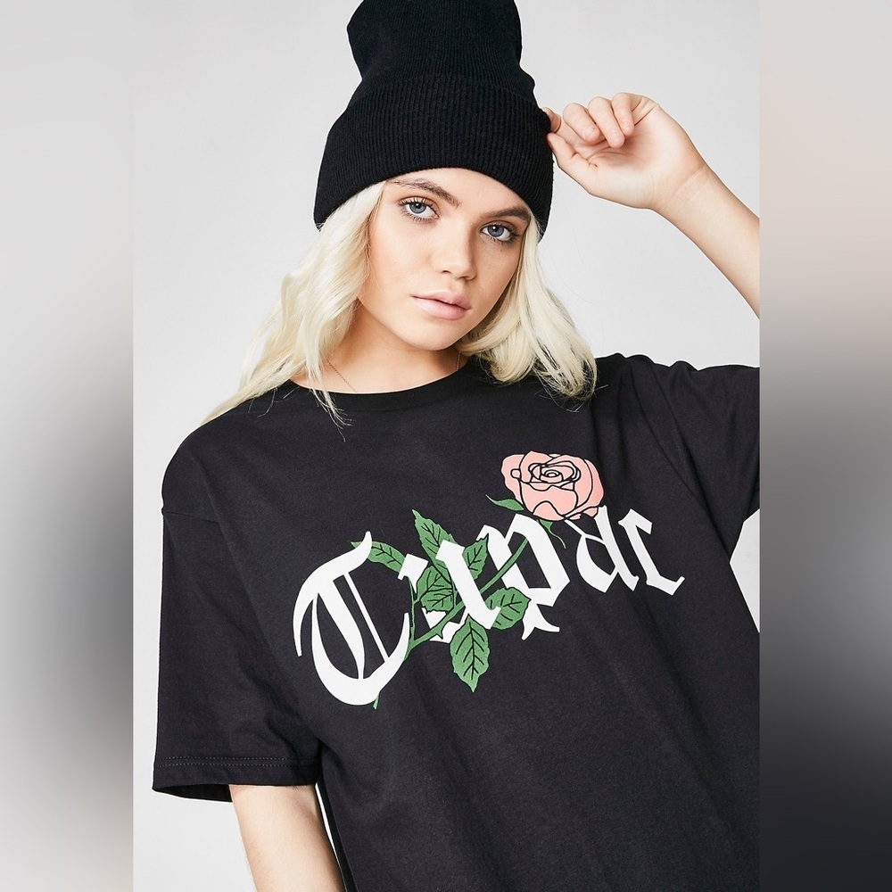 Vintage-Inspired 2Pac Rose Graphic Tee – Size XL